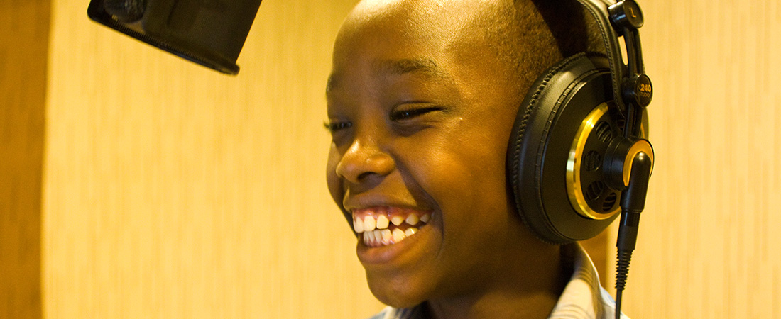 Billy Niyingabiye recording a program for L3 Billy Niyingabiye recording a program for L3