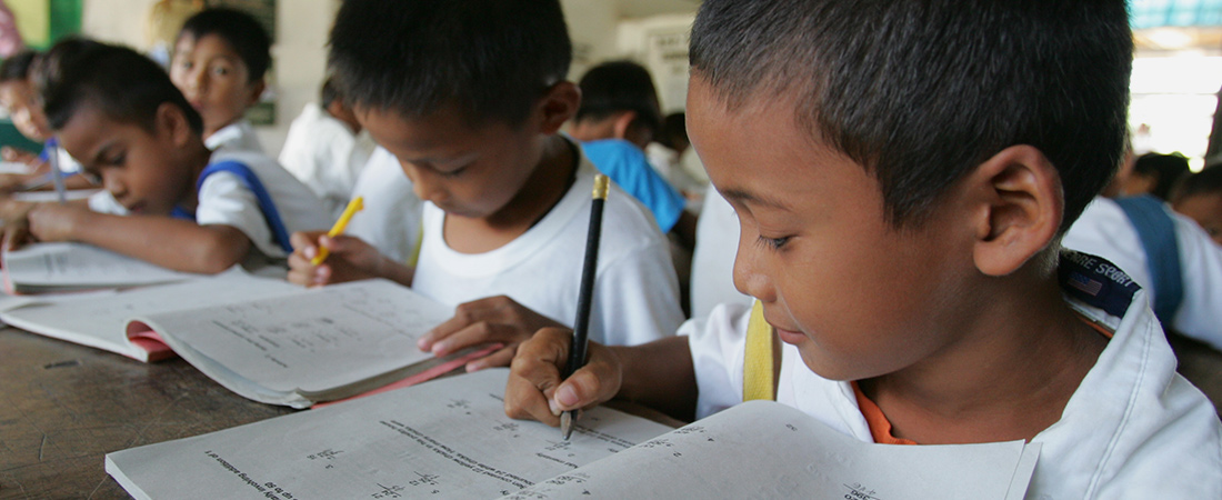Students reading in the Philippines