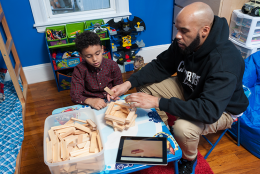 A photo of a parent and child representing Helping Your Child Navigate Coronavirus